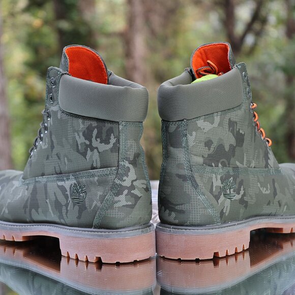 Timberland 6 Inch Premium Green Camouflage Boots - Picture 15 of 16